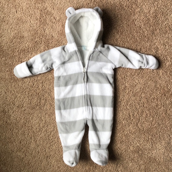Old Navy Other - Old Navy 0-3 month baby bunting
